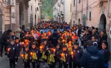 Campagna, fiaccolata per i carabinieri morti in incidente