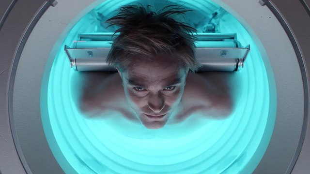 Bong Joon-Ho Unveils Sci-Fi 'Mickey 17' Trailer Starring Robert Pattinson | THR News Video