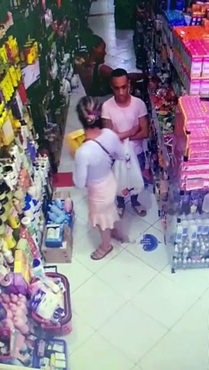 Dono de estabelecimento no Subúrbio de Salvador denuncia dupla de assaltantes