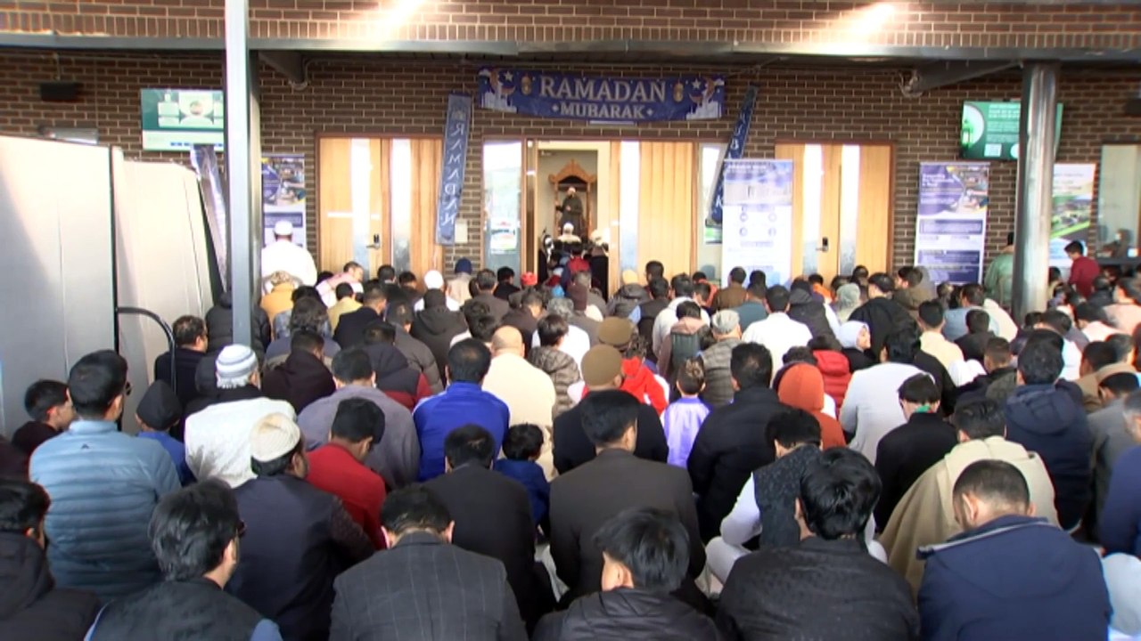 Muslims across the capital begin celebrating the holy month of Ramadan