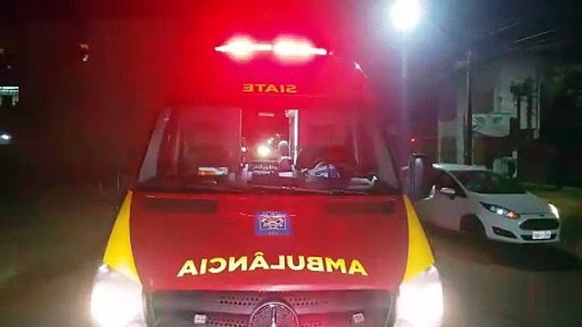 Mulher fica ferida em acidente entre duas motos na Região do Lago