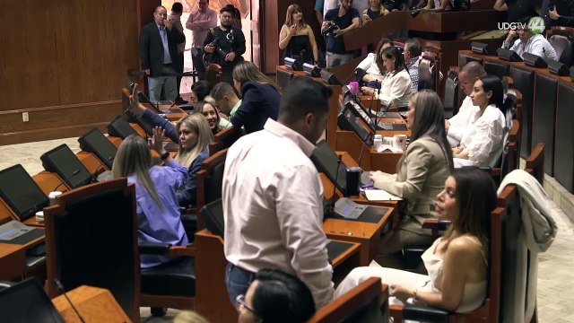 Dejan su curul 13 diputados locales para irse a sus campañas