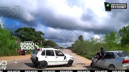 CAMARA CAPTA UN CHOQUE FRONTAL DOS PERSONAS RESULTARON HERIDAS.