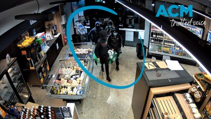Knife, axe-wielding thieves make off with $800 worth of alcohol