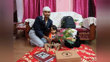 ইন্ডিয়ান বুক অফ রেকর্ডের খেতাব জয়ী সৌরদীপ্ত কে শুভেচ্ছা প্রদান।