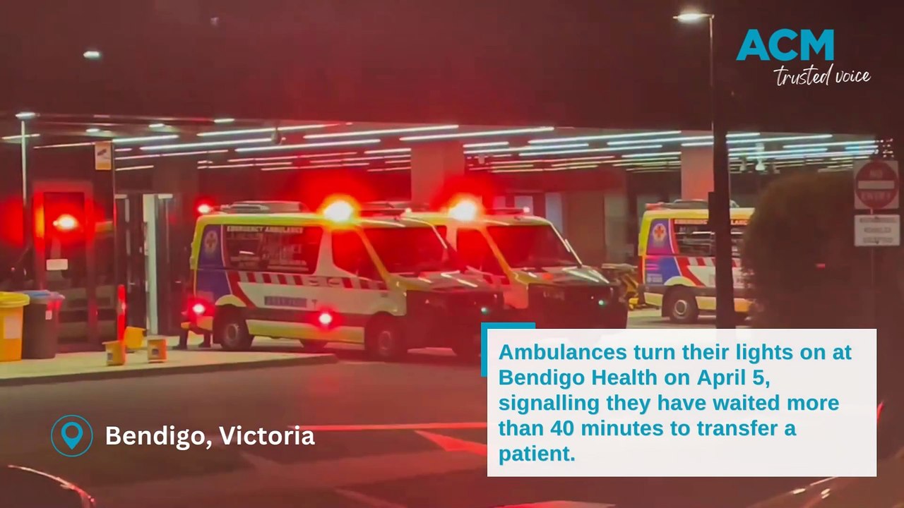 Ambulances turn their lights on at Bendigo Health as part of industrial