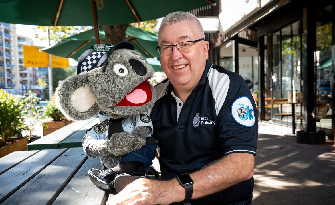 Constable Kenny Koala's handler, David Packwood, retires video