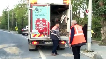 Eyüpsultan'da minibüs ile motosiklet çarpıştı: 2 ölü