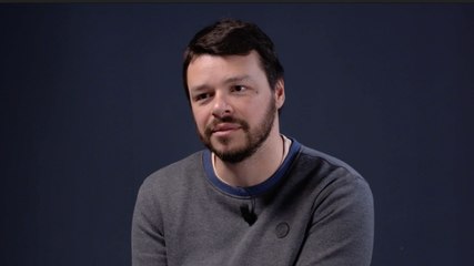 Pierre Cabon, rescapé de l’attentat du Bataclan : "La balle est rentrée au niveau de l'omoplate gauche et s’est logée dans la moelle épinière"