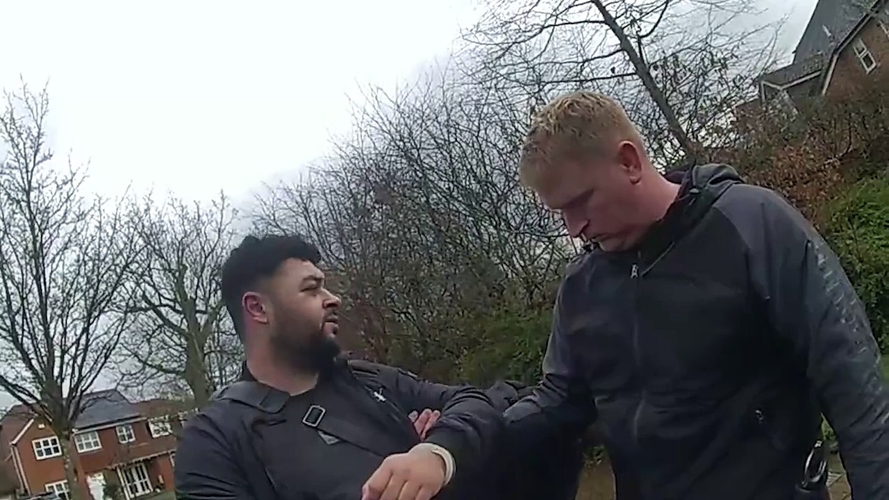 Drug dealer tells police they’ll find ‘bits and bobs’ before they