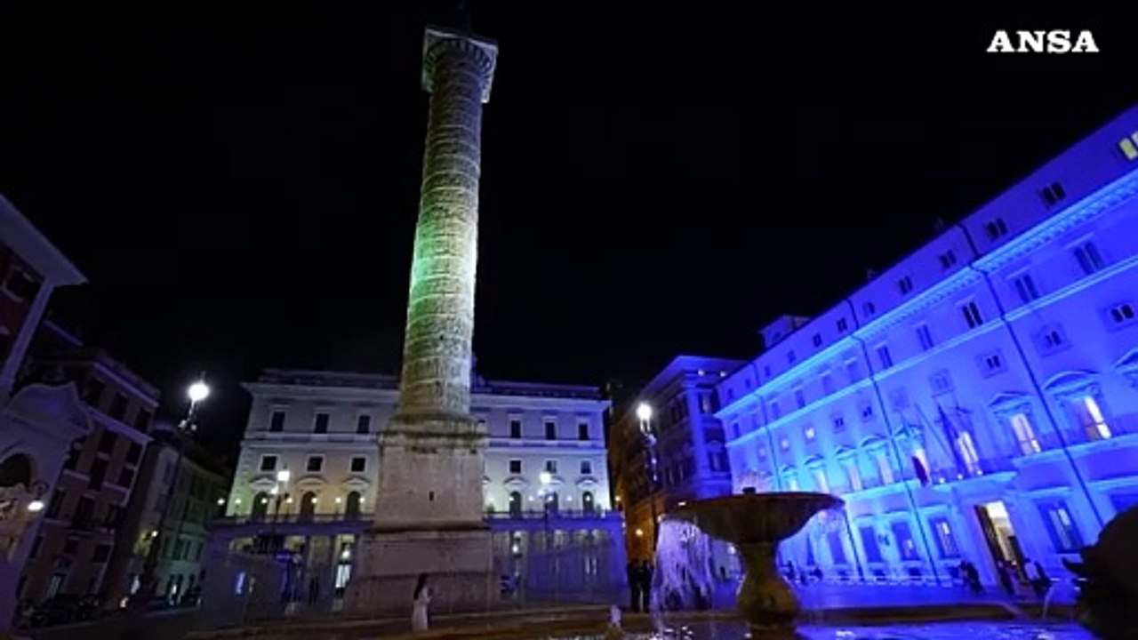 Palazzo Chigi si illumina di azzurro