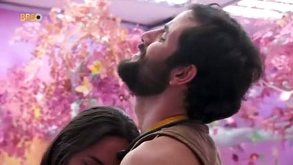 Matteus e Isabelle se beijam na festa 'Top 5'