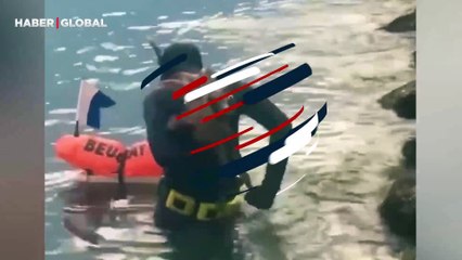 Dalgıcın sırtına yapışan ahtapot ile mücadelesi güldürdü