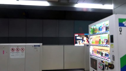 2024年３月８日④  2.TXつくば駅ホーム 三菱広告の子供の顔が気になる