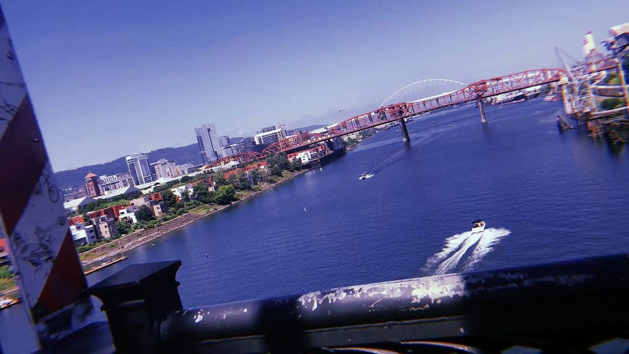 Gasoline Rainbow - Trailer (Deutsche UT) HD