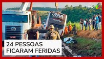 Ônibus de turismo tomba em rodovia na Bahia e deixa 8 mortos