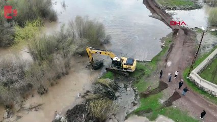 Ağrı'da dere taştı: Çok sayıda ev su altında kaldı
