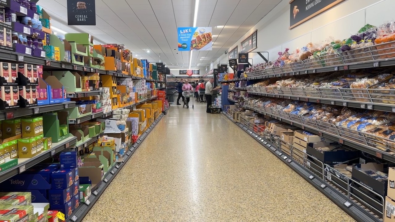 An expert explains how great quality is allowing Aldi and Lidl to gain popularity with consumers.