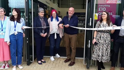 Cancer Research UK shop opens in Oakham