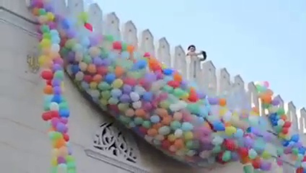 @الفرحة بالعيد والاحتفالات بالزينة وتكبيرات بالعيد كل عام وانتم بخير