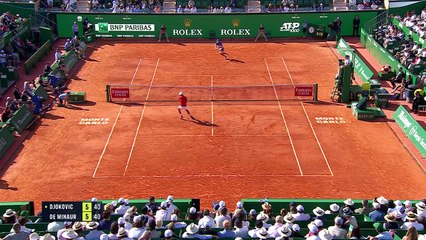 Djokovic grinds out unconvincing win over de Minaur