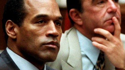 Video herunterladen: O.J. Simpson, ex-star du foot américain acquitté lors du « procès du siècle », est mort