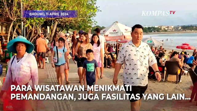 Suasana Pantai Kuta Bali di Hari Lebaran Dipenuhi Wisatawan