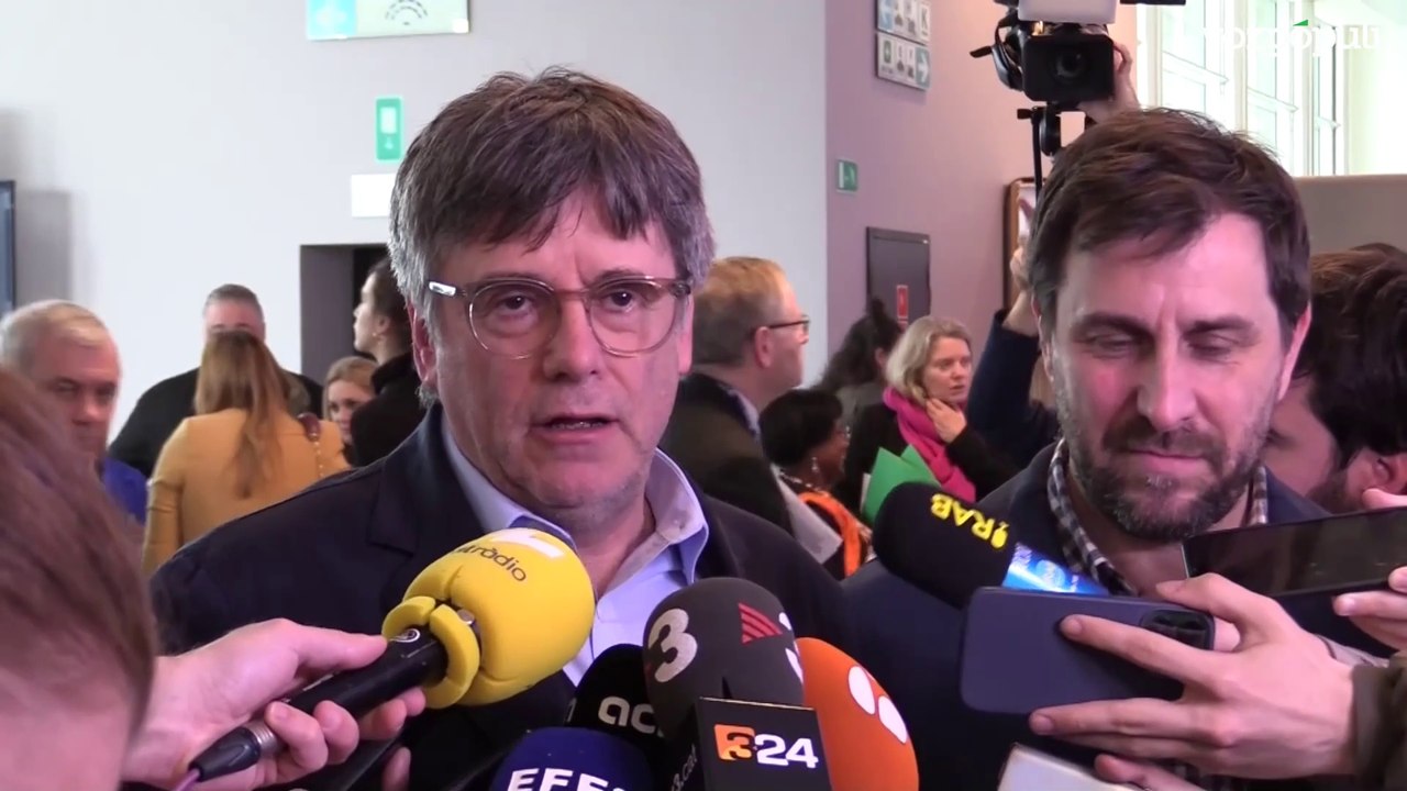Puigdemont dice que se "violaron" los derechos de los electores al no dejarle entrar al PE