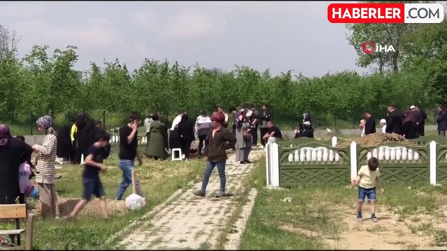Hendek'te Üvey Annenin ve Öz Babanın Katili Cenaze Namazı Kılınmadan Defnedildi