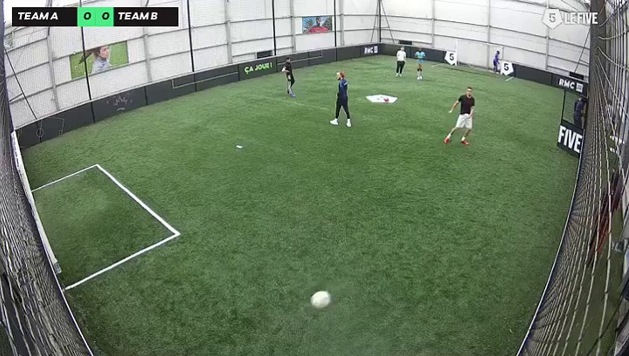 Hôpitaux Paris Est Val De Marne 11/04 à 16:09 - Football Terrain 4 (LeFive Créteil)