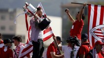 La gabarra del Athletic Club celebra la Copa del Rey