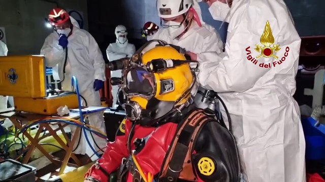 Strage di Suviana, le ricerche dei dispersi: i Vigili del fuoco usano telecamere subacquee e droni