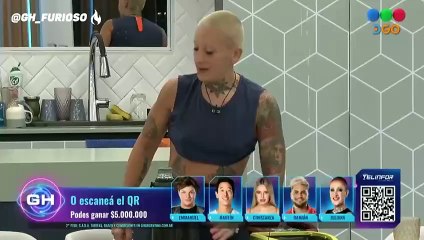 Furia y Emma cuestionan el juego de Martín Ku