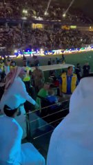 Suudi Arabistan'da taraftar futbolcuyu kırbaçladı