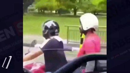 Kaskını ters takan adam