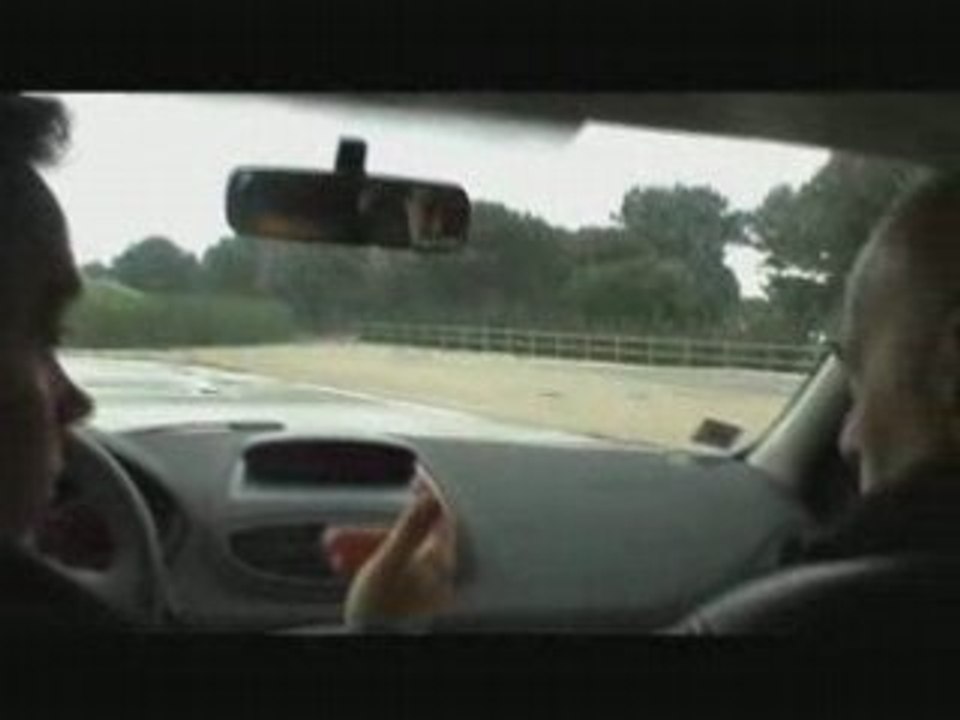 Les aides au pilotage sur la Clio RS