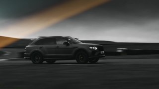 Les ailes Bentley noires, la signature du S Black Edition - Le côté sombre de Bentayga