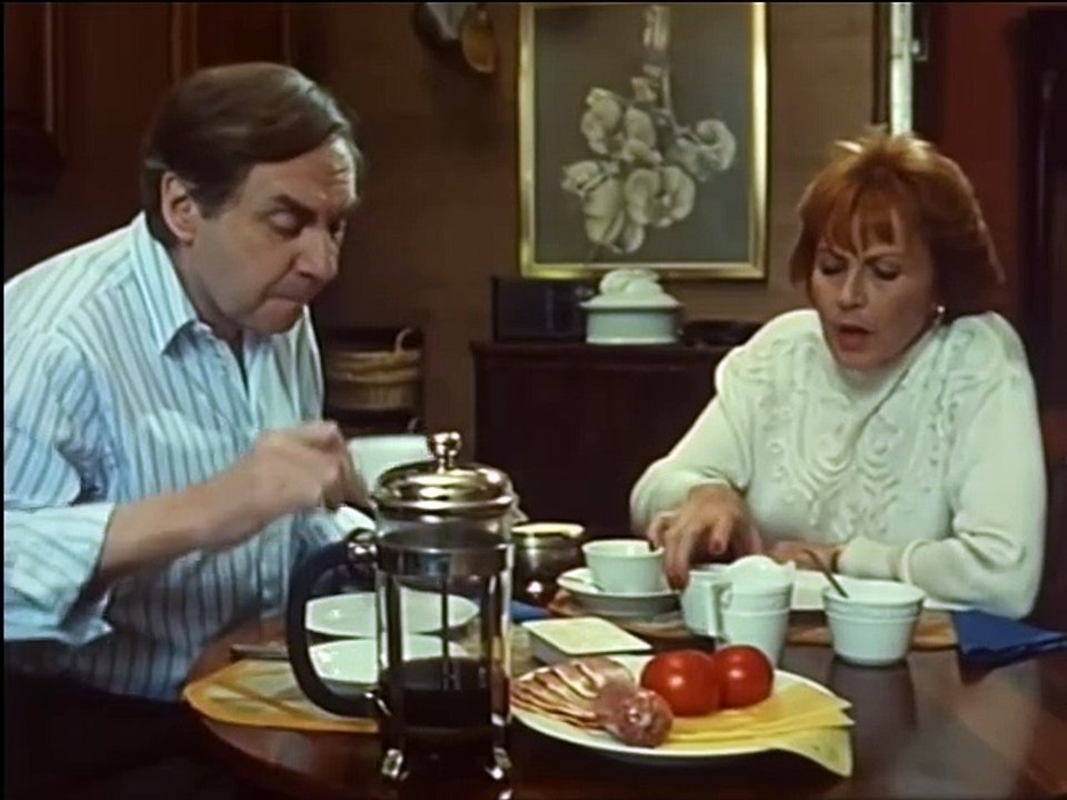 Drei Damen vom Grill - Ganze Serie - Staffel 9/Folge 5  'Der Fleck'  - 1990