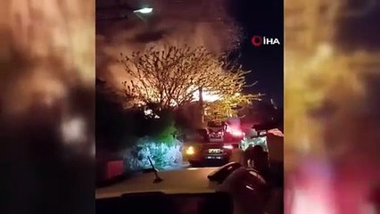 İzmit'te 2 katlı ev alev alev yandı