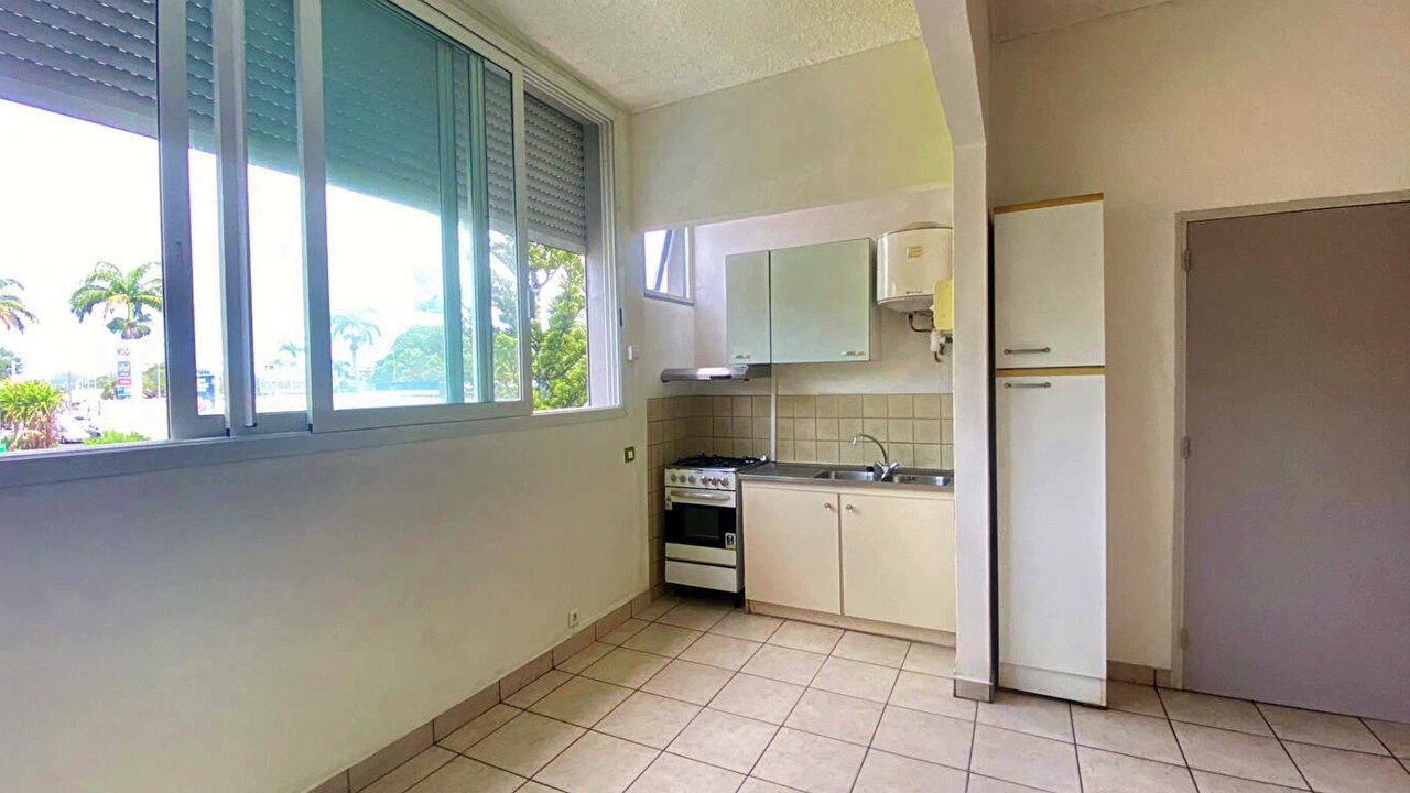 A louer appartement F2 de 55 m2 au Quartier Latin Centre Ville  - HD 1080p