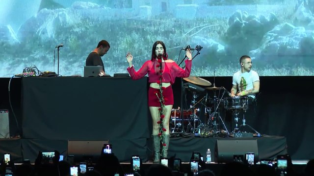 3.000 jóvenes bailan al ritmo de música Urban en un festival organizado por la SGAE en Sevilla