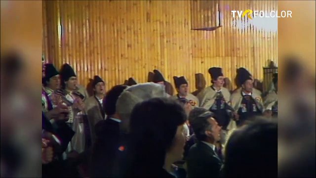 Grup interpreti de muzica populara - Hora Unirii (arhiva TVR)