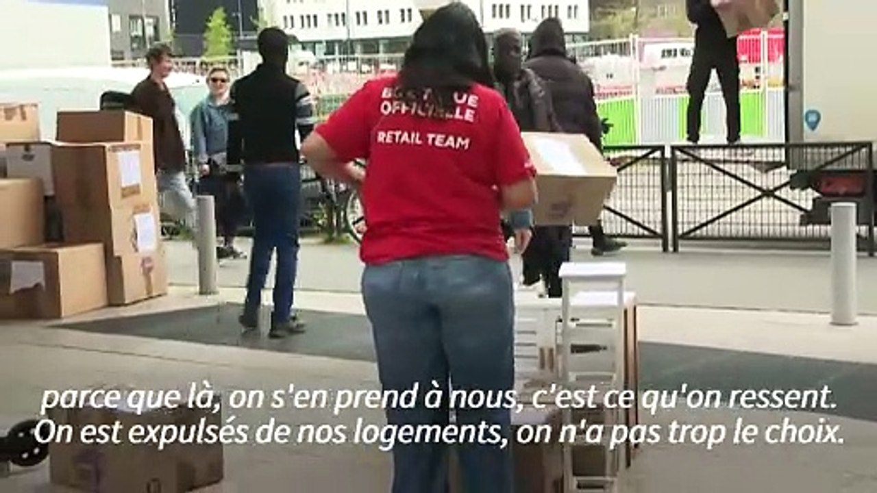 JO-2024: les premiers étudiants obligés de quit...