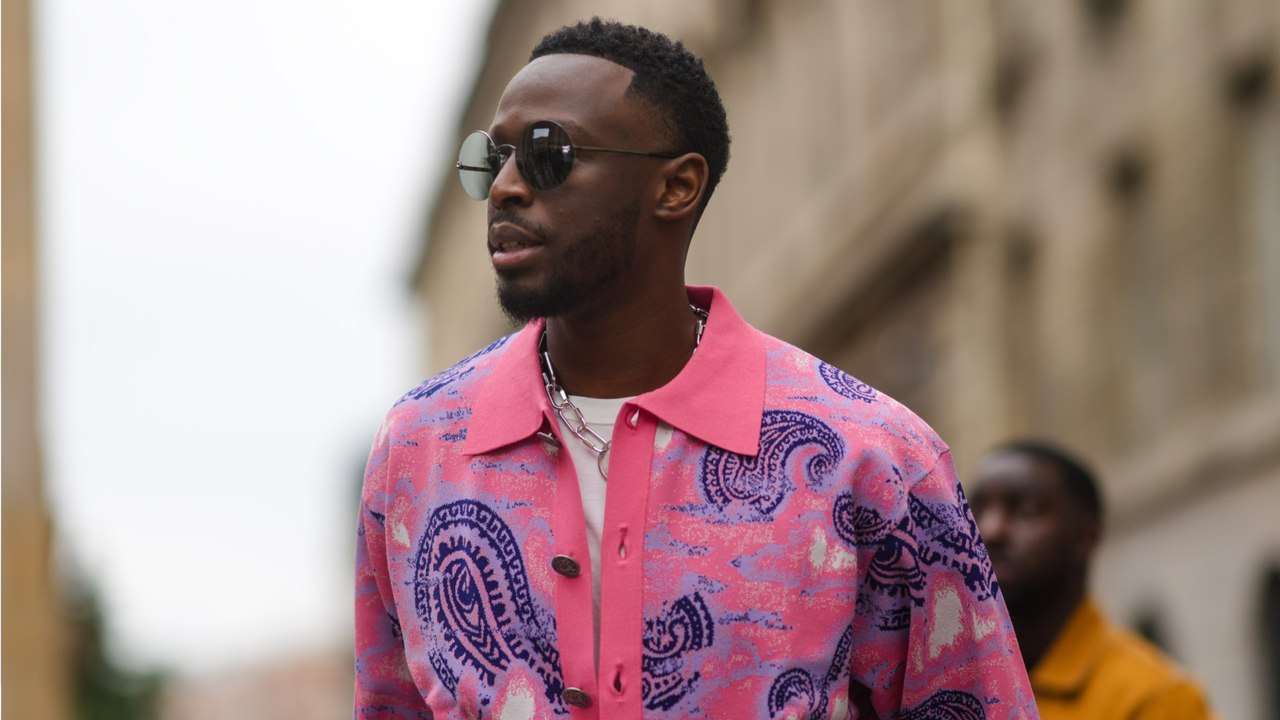 VOICI : Dadju totalement transformé : le chanteur dévoile sa nouvelle apparence physique