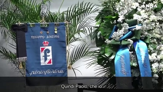 Giugiaro alla camera ardente di Paolo Pininfarina