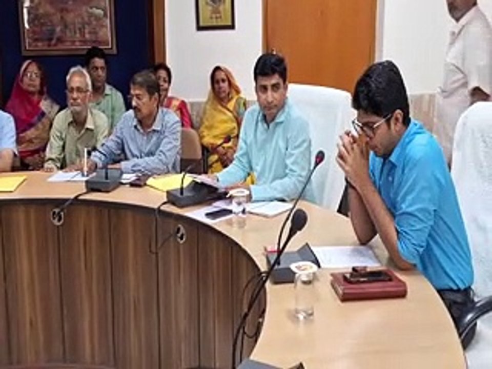 जागरूकता गतिविधियों के प्रभावी आयोजन से बढ़ाएं जिले का मतदान प्रतिशत- जिला निर्वाचन अधिकारी