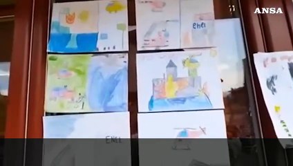 Suviana, i bambini di Camugnano cantano "Il pompiere paura non ne ha"