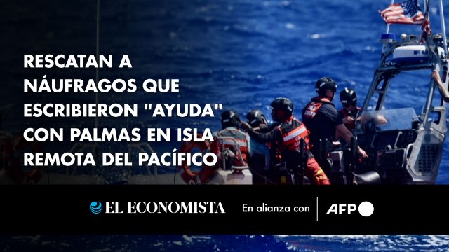 Rescatan a náufragos que escribieron AYUDA con palmas en isla remota del Pacífico