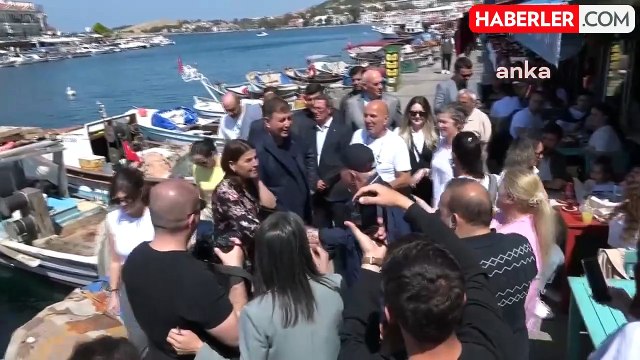 İzmir Büyükşehir Belediye Başkanı Cemil Tugay, Foça'da İlçe Ziyaretlerine Devam Ediyor