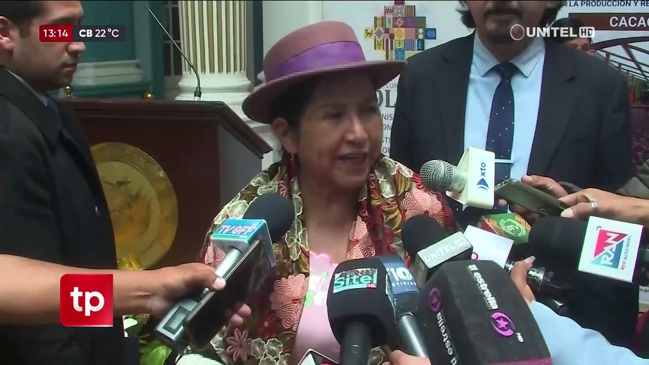 Retuvieron los pasaportes de los bolivianos que fueron deportados de España